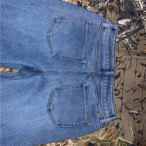 1822 Denim blue jeans size 6.